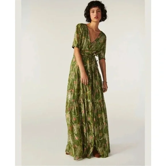 green emerald velvet dress Focus by Shani